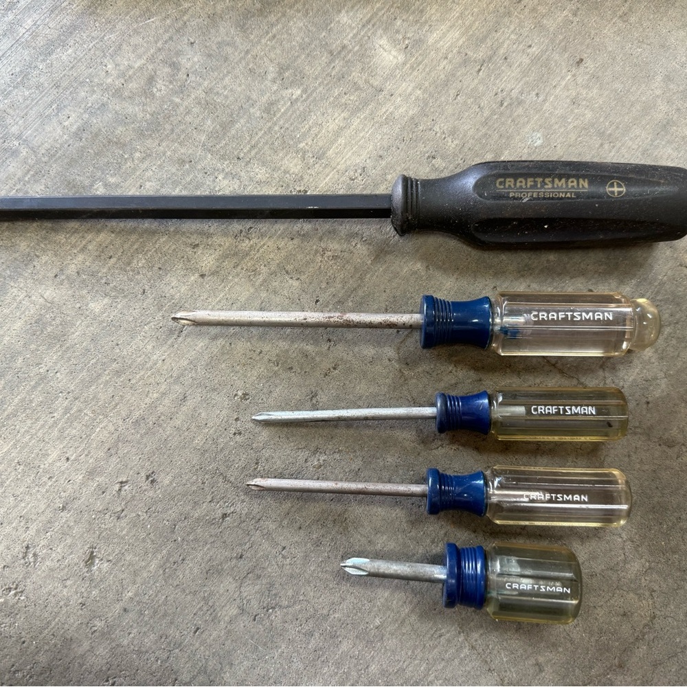 Craftsman Screwdriver Set — Clear & Blue Handles